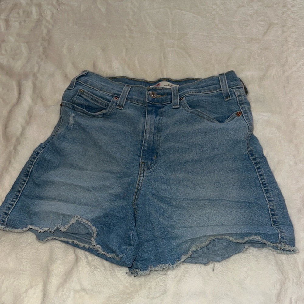 Levi Jean Shorts